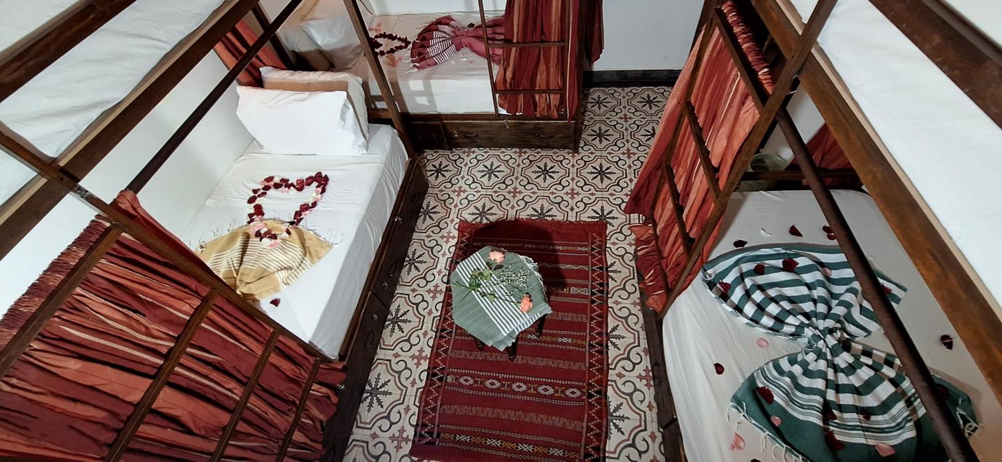 Habitación Familiar con baño privado